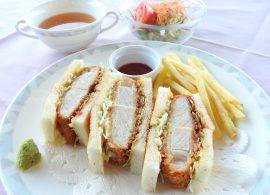 厚切りロースカツサンド