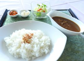 牛すじカレー