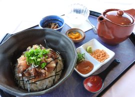 鯵タタキ丼まご茶漬け