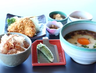 レストラン案内 わさび丼と月見とろろ蕎麦